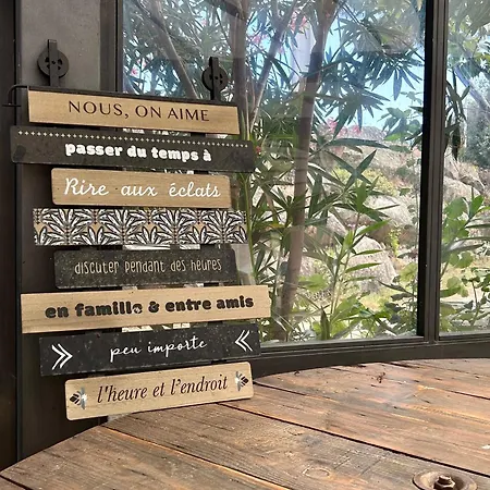 ホテル De Cannedda