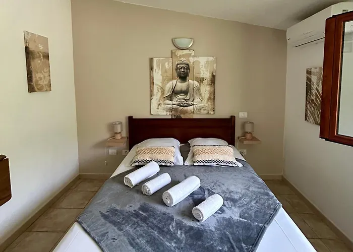 Hotel De Cannedda Sari-Solenzara