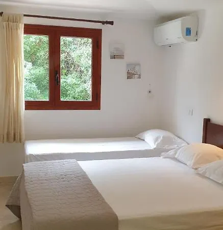 De Cannedda Bed & Breakfast