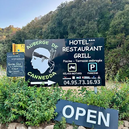 De Cannedda Bed & Breakfast *