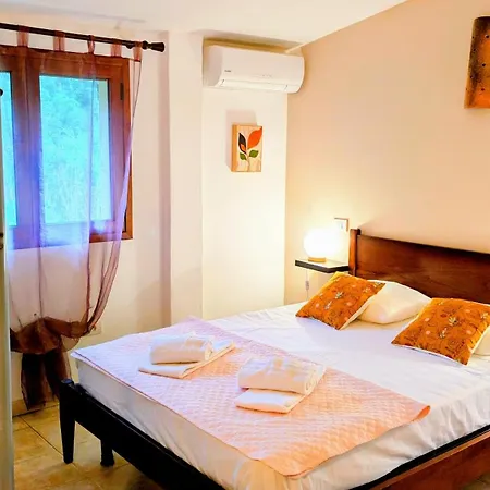 De Cannedda Hotell 3*