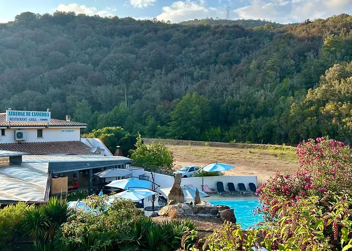 De Cannedda 酒店 3*